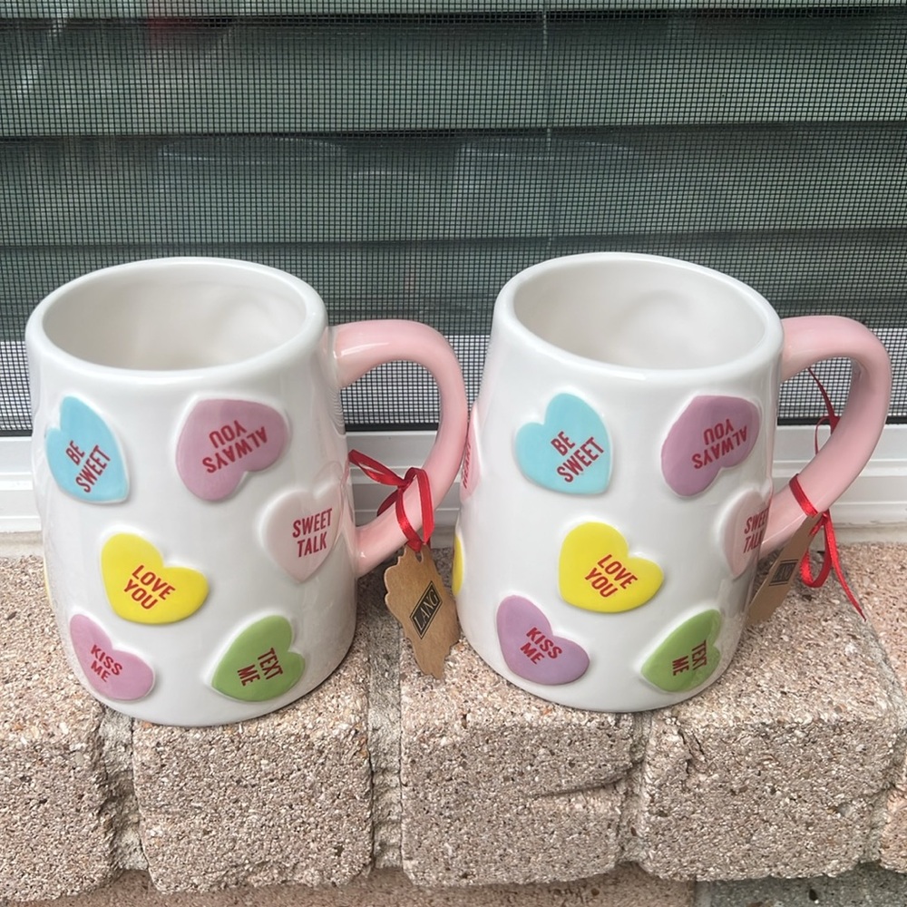 💜💕Beautiful Valentines set of mugs